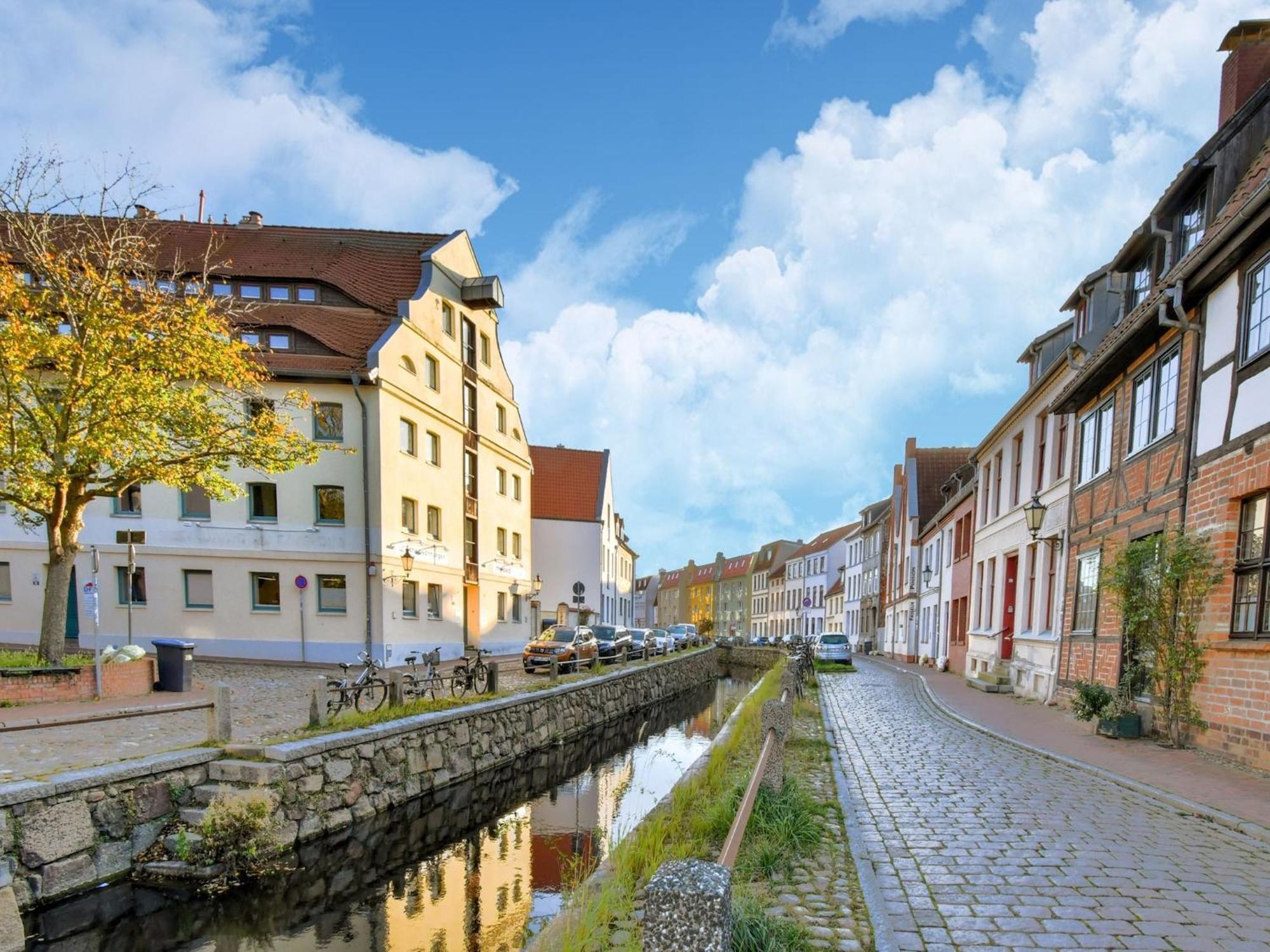 Modern Apartment In Wismar With Private Terrace Экстерьер фото