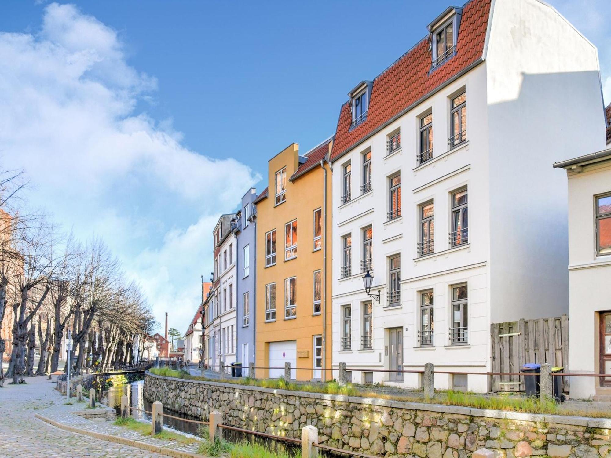 Modern Apartment In Wismar With Private Terrace Экстерьер фото