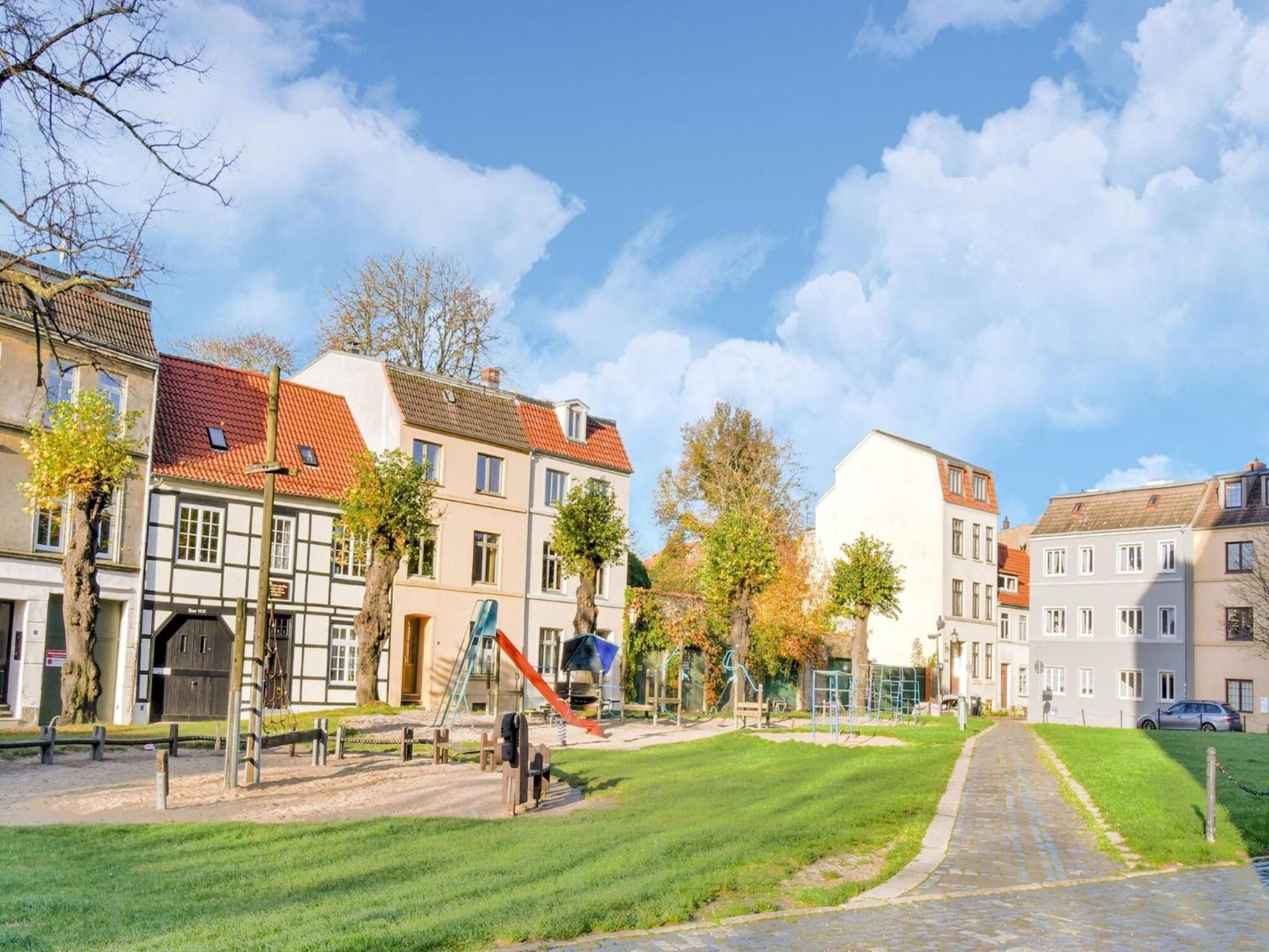 Modern Apartment In Wismar With Private Terrace Экстерьер фото